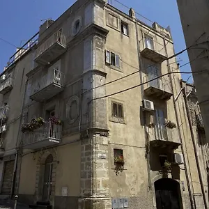 Appartamento Casa Di Giovi, Caltagirone